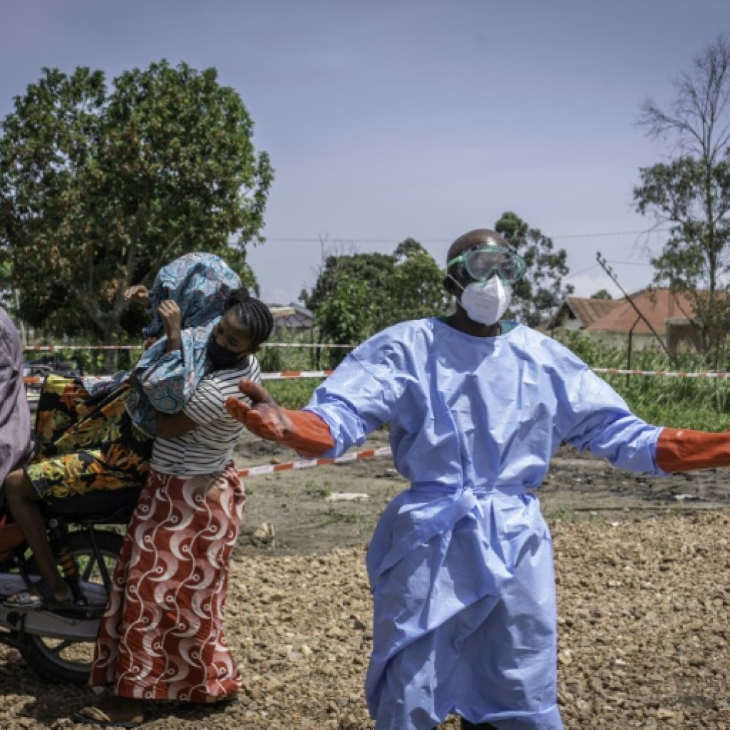 En RDC, des soignants démunis face à l’épidémie d’Ebola En RDC, des soignants démunis face à l’épidémie d’Ebola