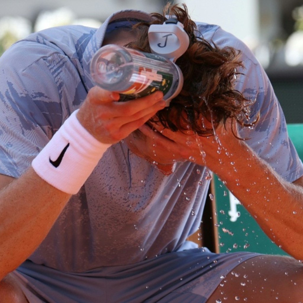 Roland-Garros: abandonné par son corps, le grand favori Sinner éliminé dès le 2e tour Roland-Garros: abandonné par son corps, le grand favori Sinner éliminé dès le 2e tour