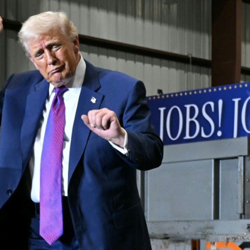 Trump au Capitole pour vendre un « âge d’or » que les Américains peinent à voir Trump au Capitole pour vendre un « âge d’or » que les Américains peinent à voir