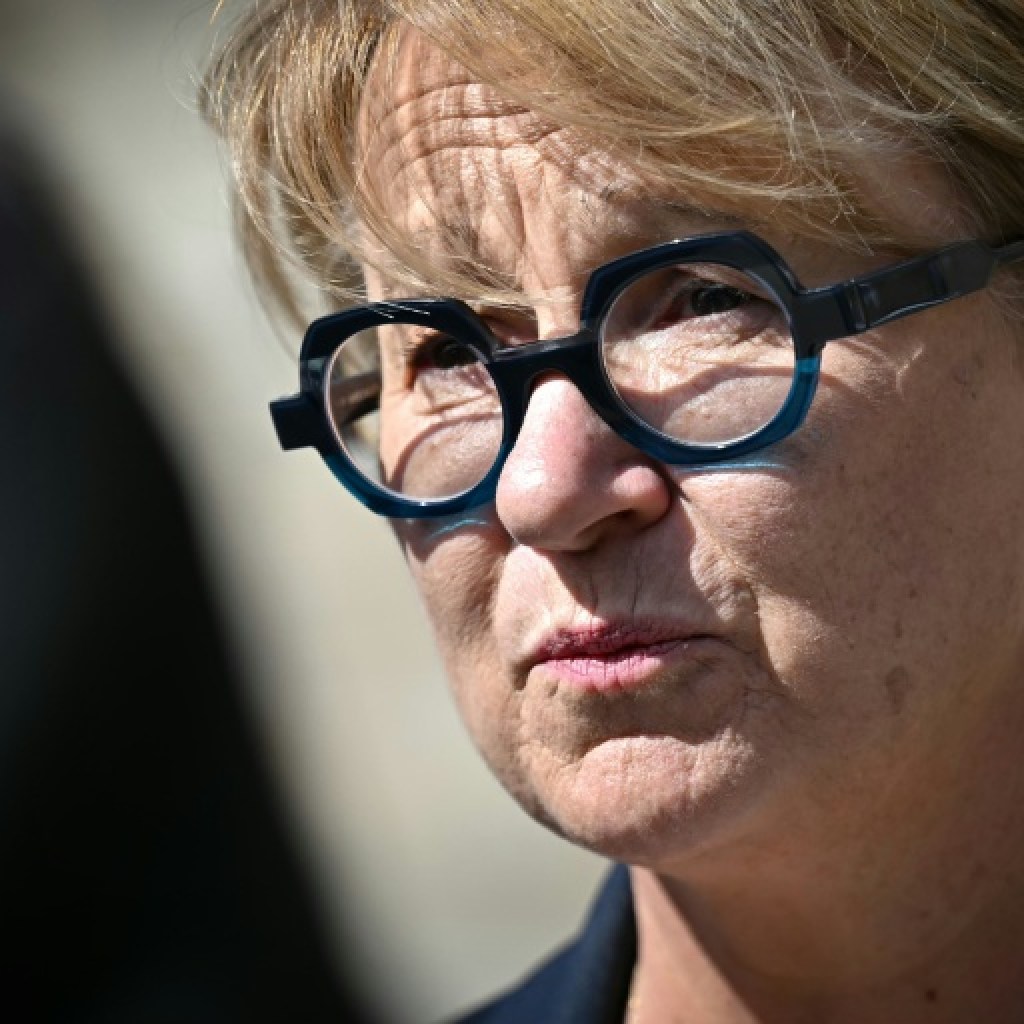 Environ 300 avocats manifestent à Rennes contre la réforme de la justice criminelle Environ 300 avocats manifestent à Rennes contre la réforme de la justice criminelle