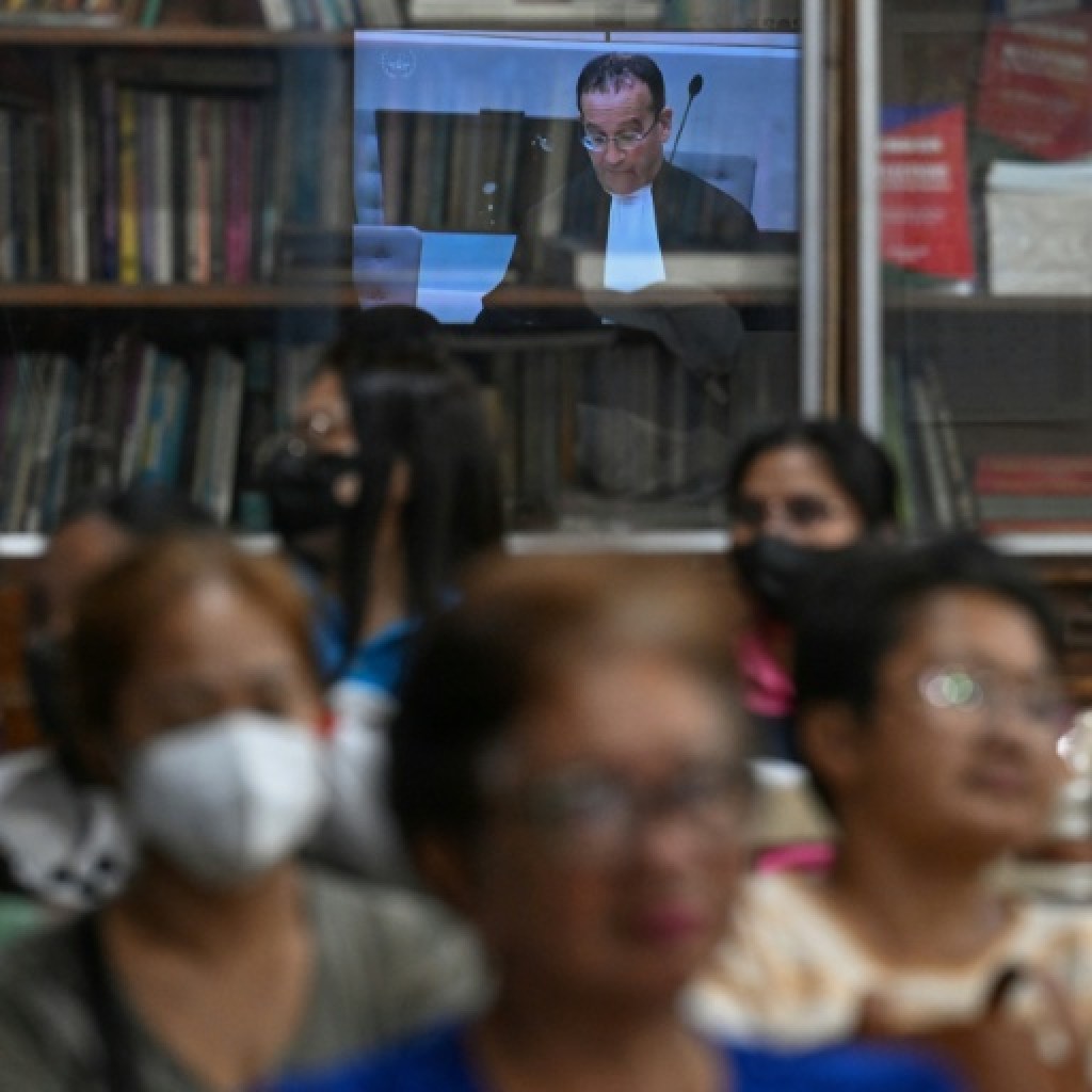 Les procureurs de la CPI affirment que l’ex-président philippin Duterte a tué « des milliers de personnes » Les procureurs de la CPI affirment que l’ex-président philippin Duterte a tué « des milliers de personnes »