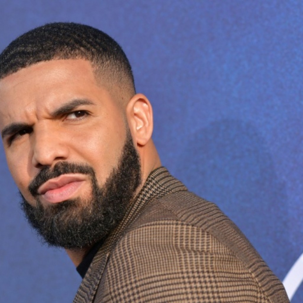 Drake sort 43 titres d’un coup Drake sort 43 titres d’un coup