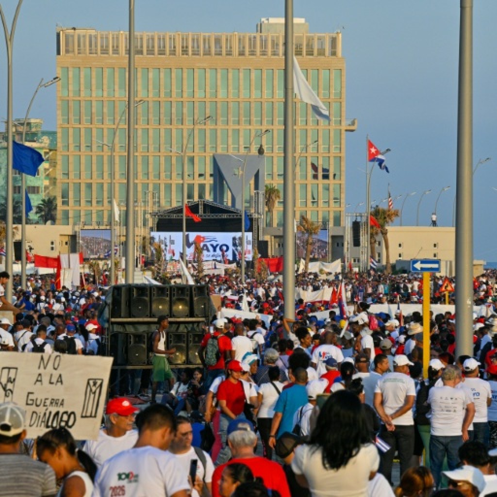 Trump durcit les sanctions contre Cuba en pleine mobilisation du 1er-Mai à La Havane Trump durcit les sanctions contre Cuba en pleine mobilisation du 1er-Mai à La Havane