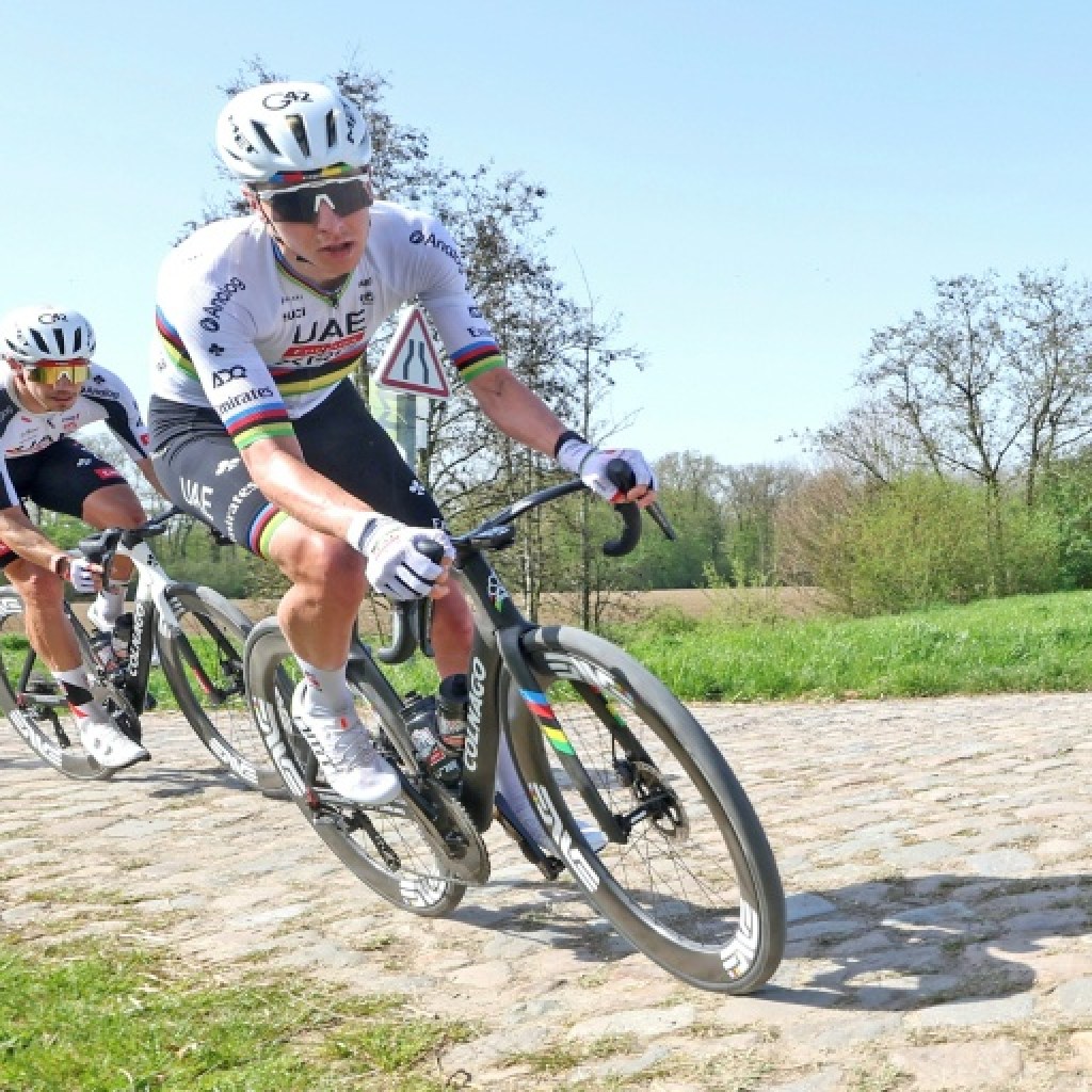 Paris-Roubaix: Pogacar, sous les pavés, la gloire ? Paris-Roubaix: Pogacar, sous les pavés, la gloire ?