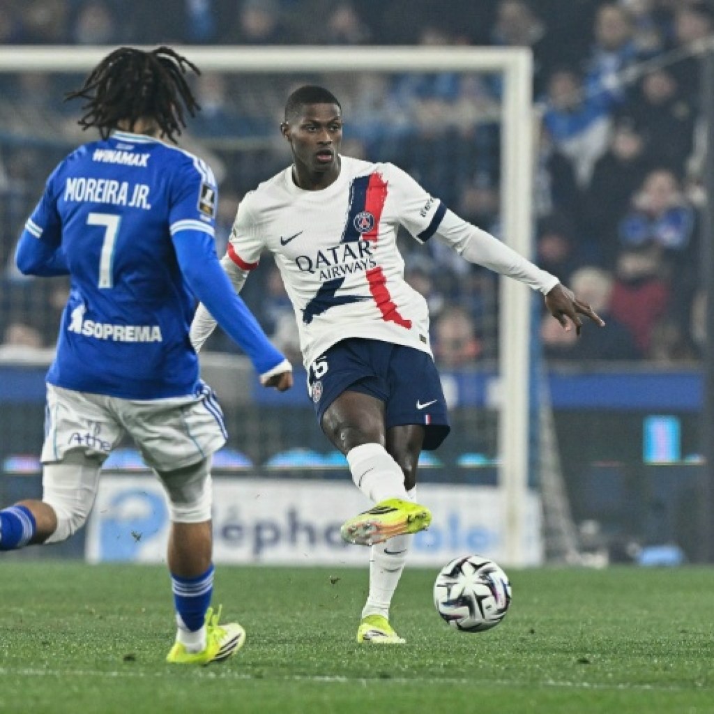 Ligue 1: le PSG s’impose à Strasbourg mais n’impressionne toujours pas Ligue 1: le PSG s’impose à Strasbourg mais n’impressionne toujours pas