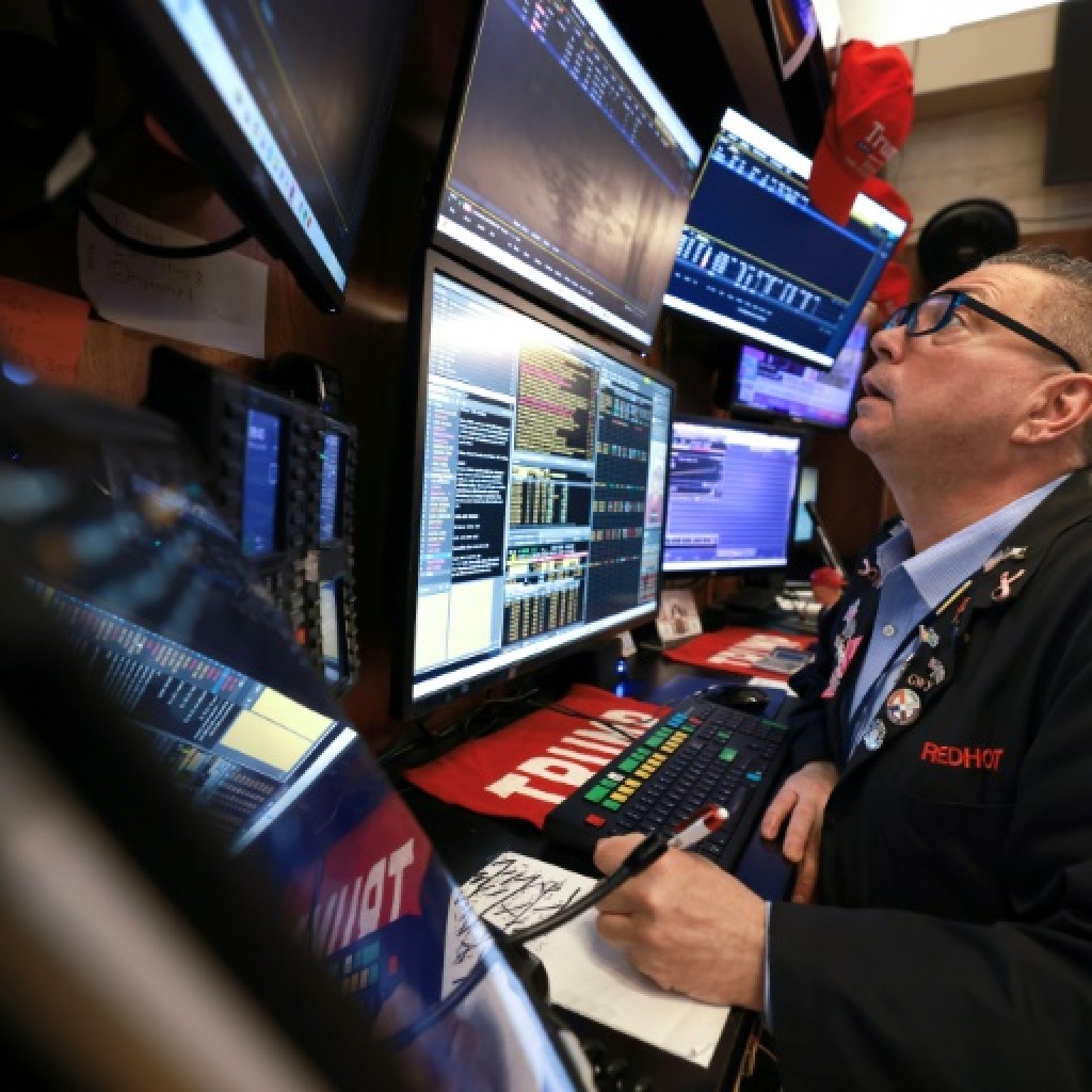 Wall Street pas surprise par la Fed, en attendant les résultats des géants de la tech Wall Street pas surprise par la Fed, en attendant les résultats des géants de la tech