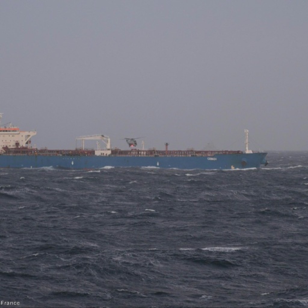 Le pétrolier de la flotte fantôme russe intercepté par la France va être convoyé vers le port de Marseille-Fos Le pétrolier de la flotte fantôme russe intercepté par la France va être convoyé vers le port de Marseille-Fos