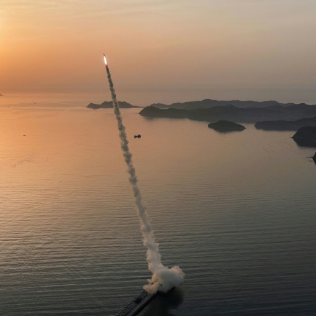 La Corée du Nord dit avoir testé des missiles tactiques à sous-munitions La Corée du Nord dit avoir testé des missiles tactiques à sous-munitions