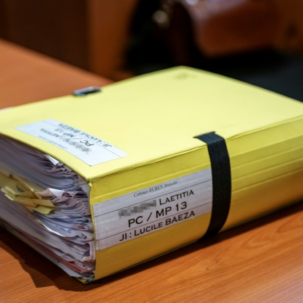 Sept ans de sévices conjugaux : « je ne pensais pas faire mal », dit l’accusé avant le verdict Sept ans de sévices conjugaux : « je ne pensais pas faire mal », dit l’accusé avant le verdict