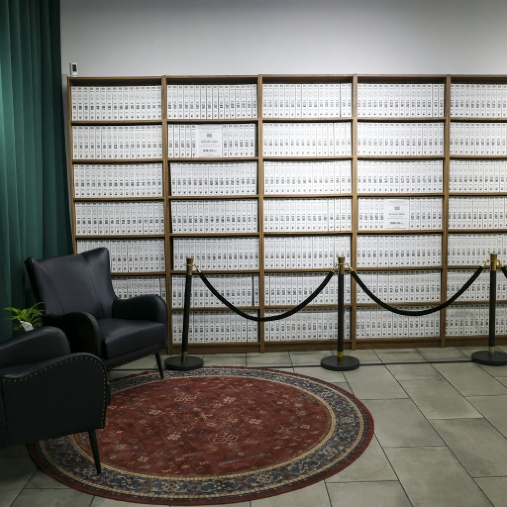 A New York, le dossier Epstein exposé en 3.500 volumes A New York, le dossier Epstein exposé en 3.500 volumes