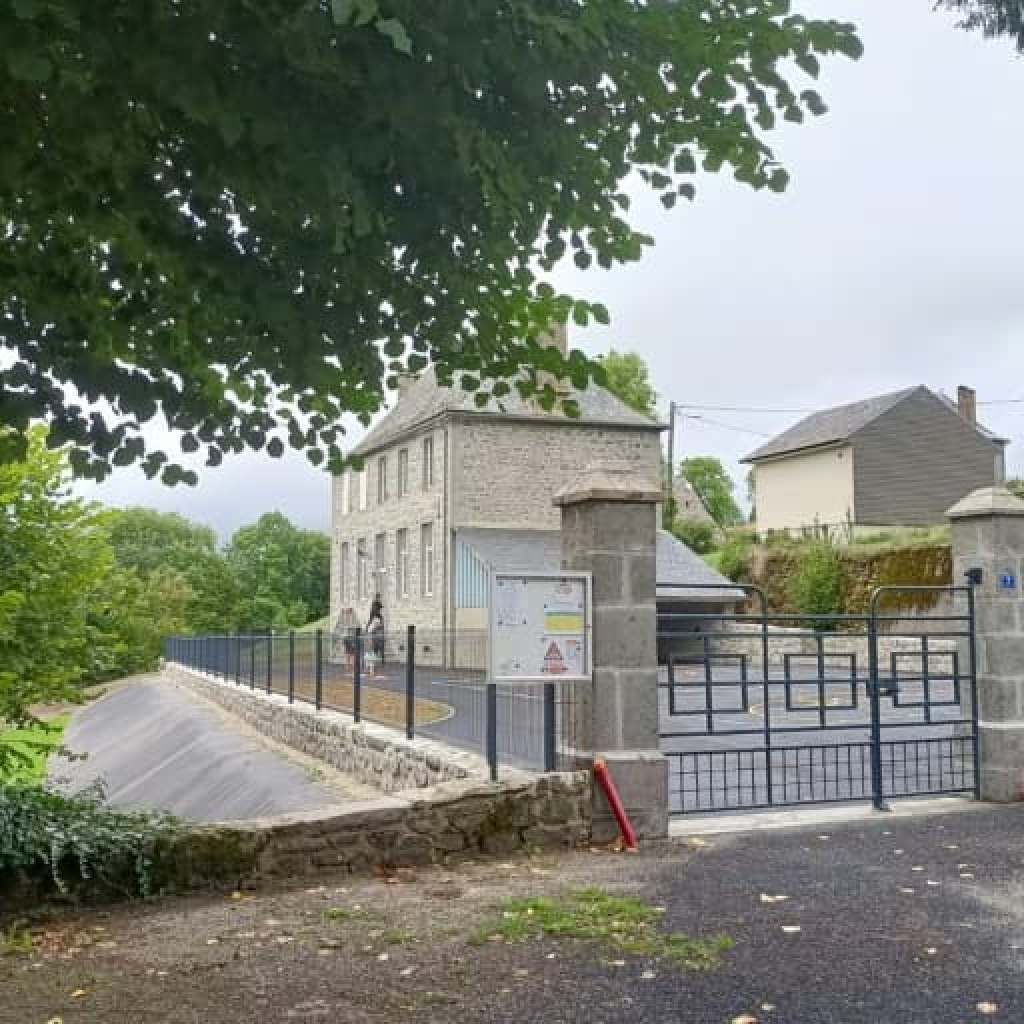 « Ce n’est pas avec de l’argent qu’on va me faire taire »: la veuve de Caroline Grandjean répond à la proposition du ministre de l’Éducation nationale « Ce n’est pas avec de l’argent qu’on va me faire taire »: la veuve de Caroline Grandjean répond à la proposition du ministre de l’Éducation nationale