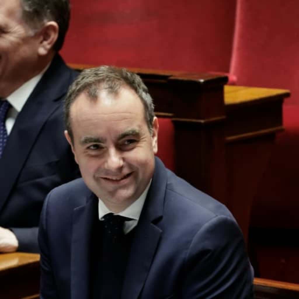 Budget: le Parlement adopte définitivement le budget de l’État pour 2026 après des mois de blocage Budget: le Parlement adopte définitivement le budget de l’État pour 2026 après des mois de blocage