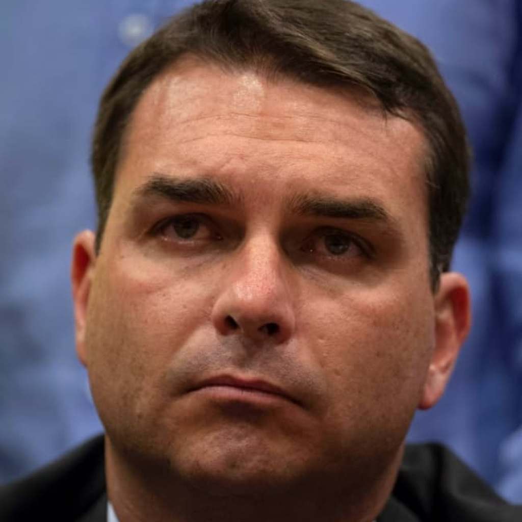 « Le Trump 2.0 est bien meilleur »: le fils de l’ex-président du Brésil Jair Bolsonaro fait l’éloge de son homologue américain « Le Trump 2.0 est bien meilleur »: le fils de l’ex-président du Brésil Jair Bolsonaro fait l’éloge de son homologue américain