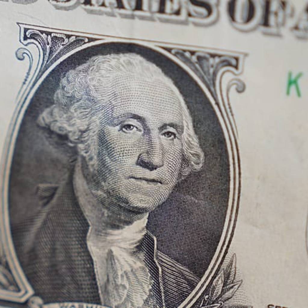 pourquoi elles battent le dollar pourquoi elles battent le dollar