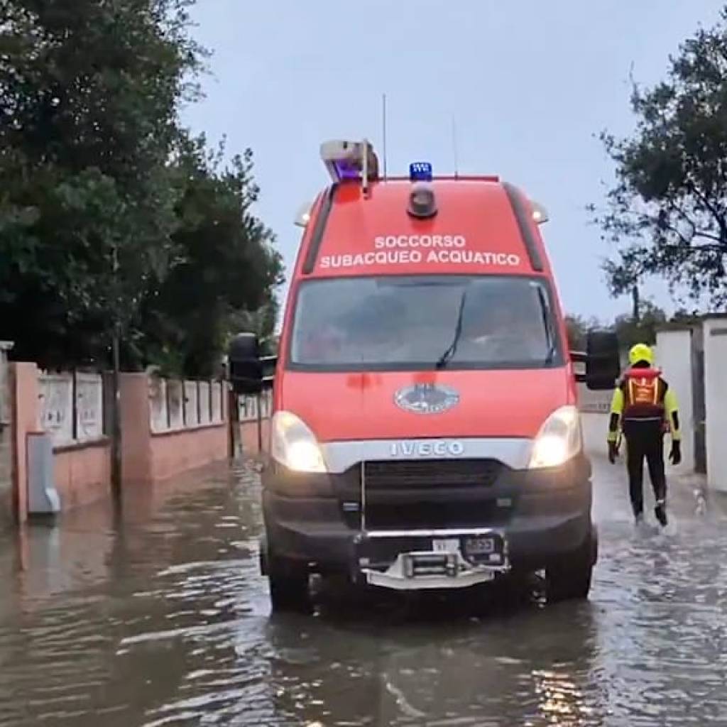 Le sud de l’Italie toujours en proie à des phénomènes météorologiques extrêmes Le sud de l’Italie toujours en proie à des phénomènes météorologiques extrêmes