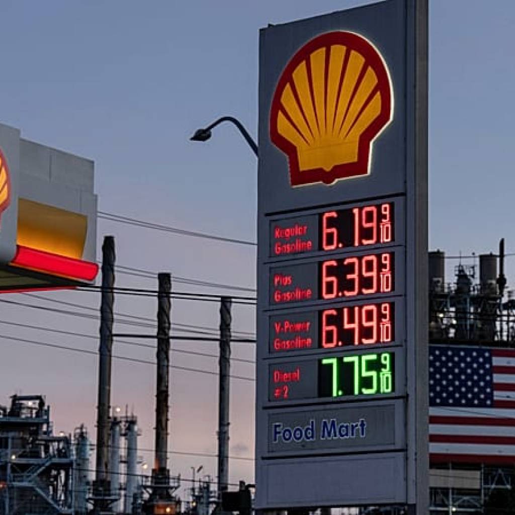 Les bénéfices de Shell bondissent avec la flambée des cours du pétrole due à la guerre avec l’Iran Les bénéfices de Shell bondissent avec la flambée des cours du pétrole due à la guerre avec l’Iran