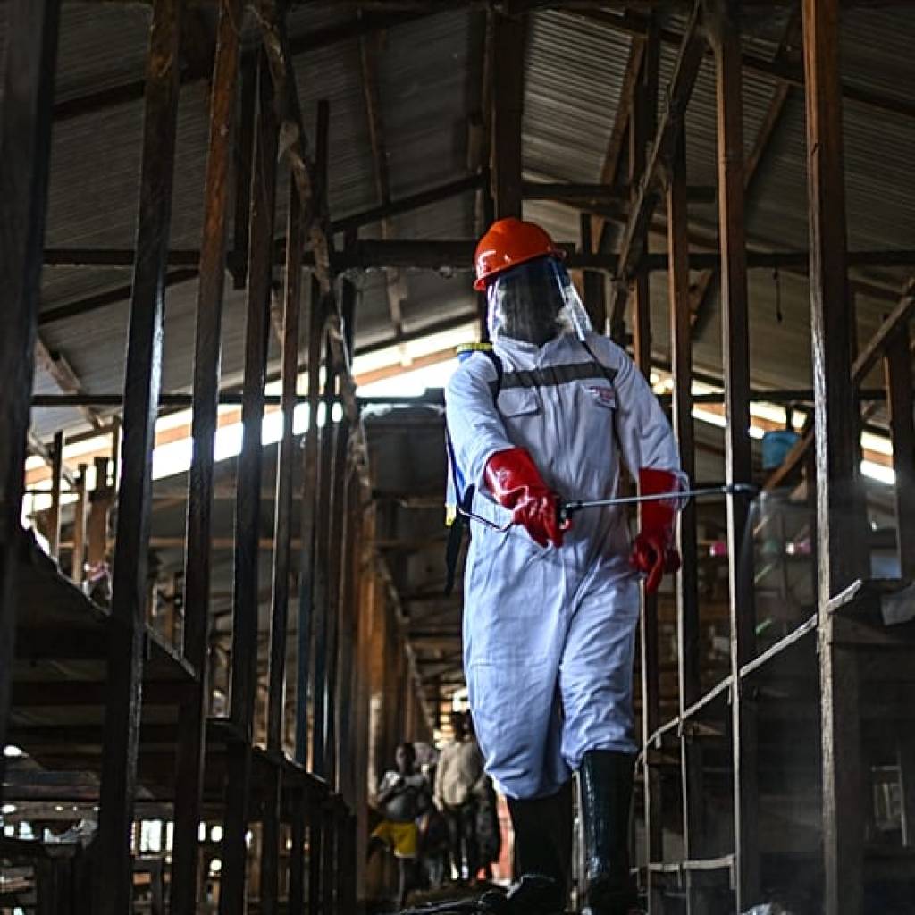 Ebola : « Danger pour la région », l’UE et l’UNICEF envoient 100 tonnes d’aide en RDC Ebola : « Danger pour la région », l’UE et l’UNICEF envoient 100 tonnes d’aide en RDC