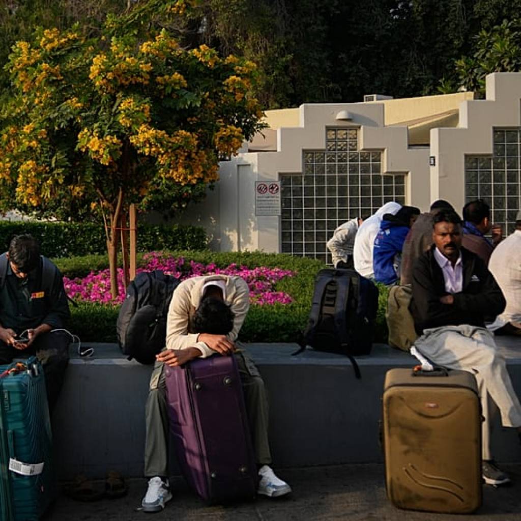Des touristes européens coincés au Moyen-Orient témoignent Des touristes européens coincés au Moyen-Orient témoignent