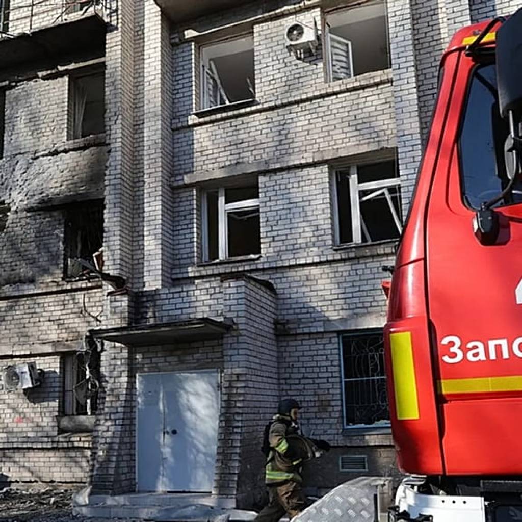 Ukraine : 15 morts dans une attaque de drone russe sur un bus dans la région de Dnipropetrovsk Ukraine : 15 morts dans une attaque de drone russe sur un bus dans la région de Dnipropetrovsk