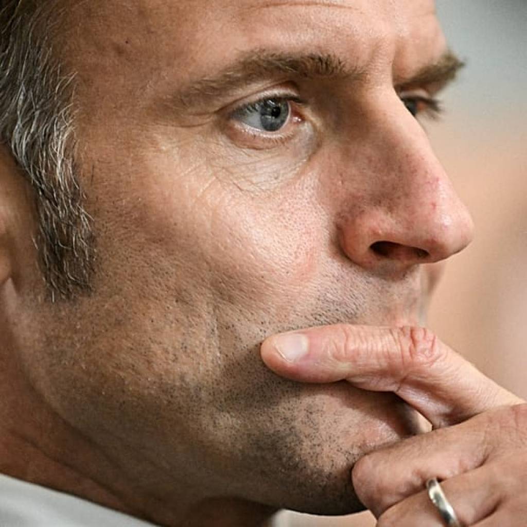 Décès du jeune militant identitaire, grièvement blessé à Lyon. Macron appelle au « calme » Décès du jeune militant identitaire, grièvement blessé à Lyon. Macron appelle au « calme »