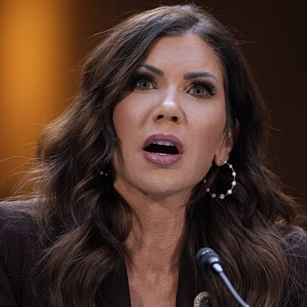 États-Unis : la secrétaire à la Sécurité intérieure Kristi Noem prend la porte États-Unis : la secrétaire à la Sécurité intérieure Kristi Noem prend la porte