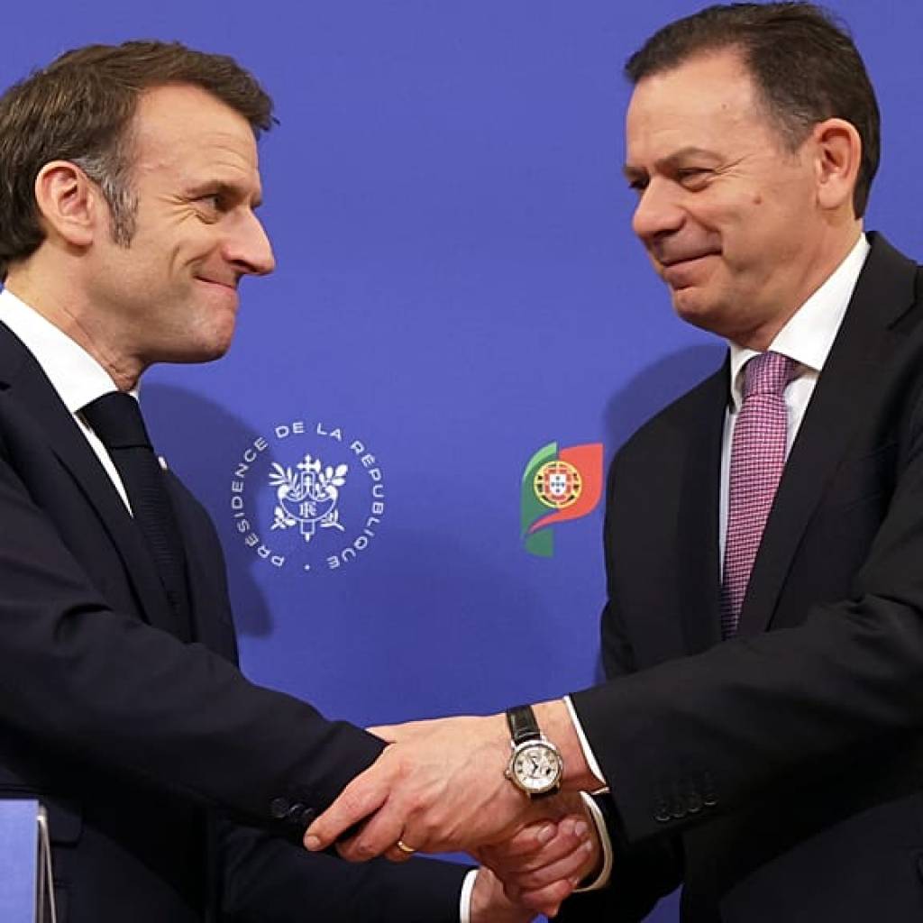 Sans ombre au tableau : la France et le Portugal renforcent leur relation avec le traité de Porto Sans ombre au tableau : la France et le Portugal renforcent leur relation avec le traité de Porto