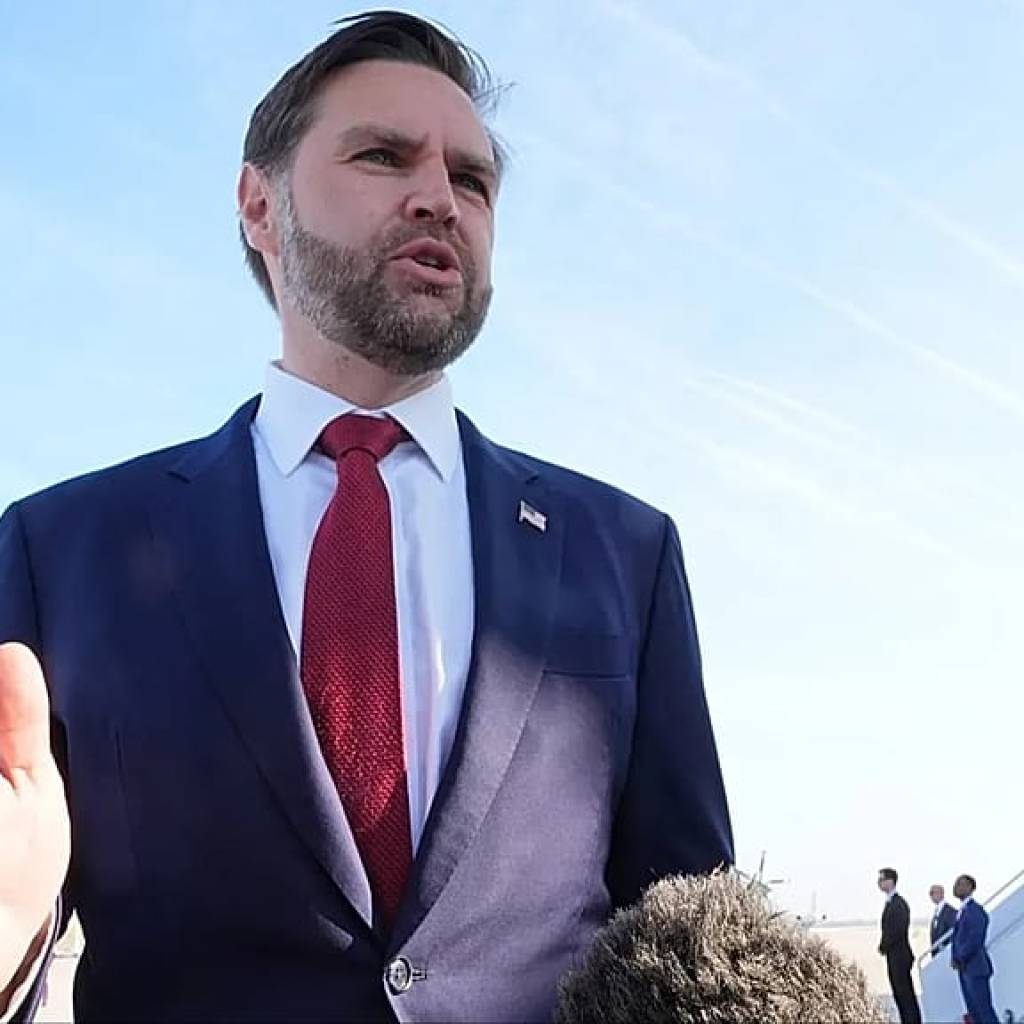 Négociations prévues au Pakistan : J.D. Vance avertit l’Iran de ne pas « jouer » avec les États-Unis Négociations prévues au Pakistan : J.D. Vance avertit l’Iran de ne pas « jouer » avec les États-Unis