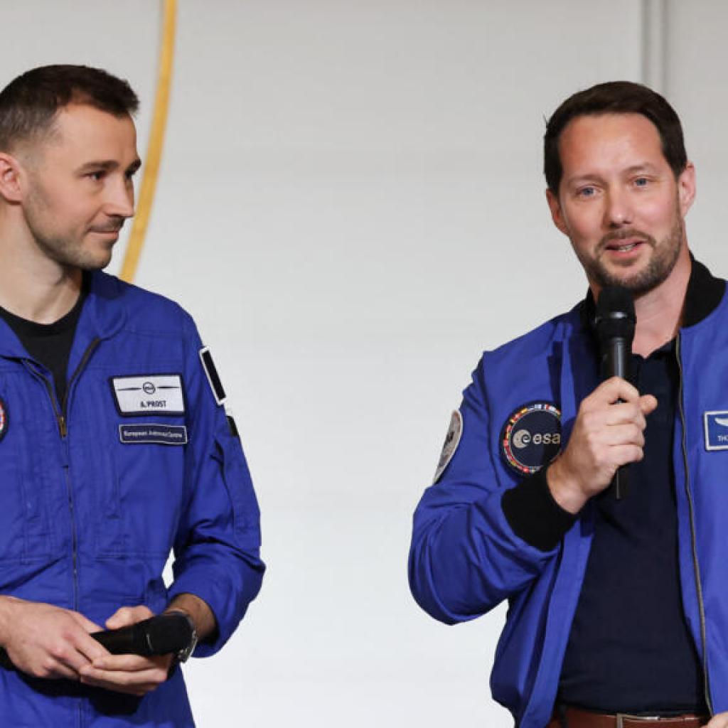 Les astronautes français Thomas Pesquet et Arnaud Prost partiront dans l’espace en 2027 Les astronautes français Thomas Pesquet et Arnaud Prost partiront dans l’espace en 2027