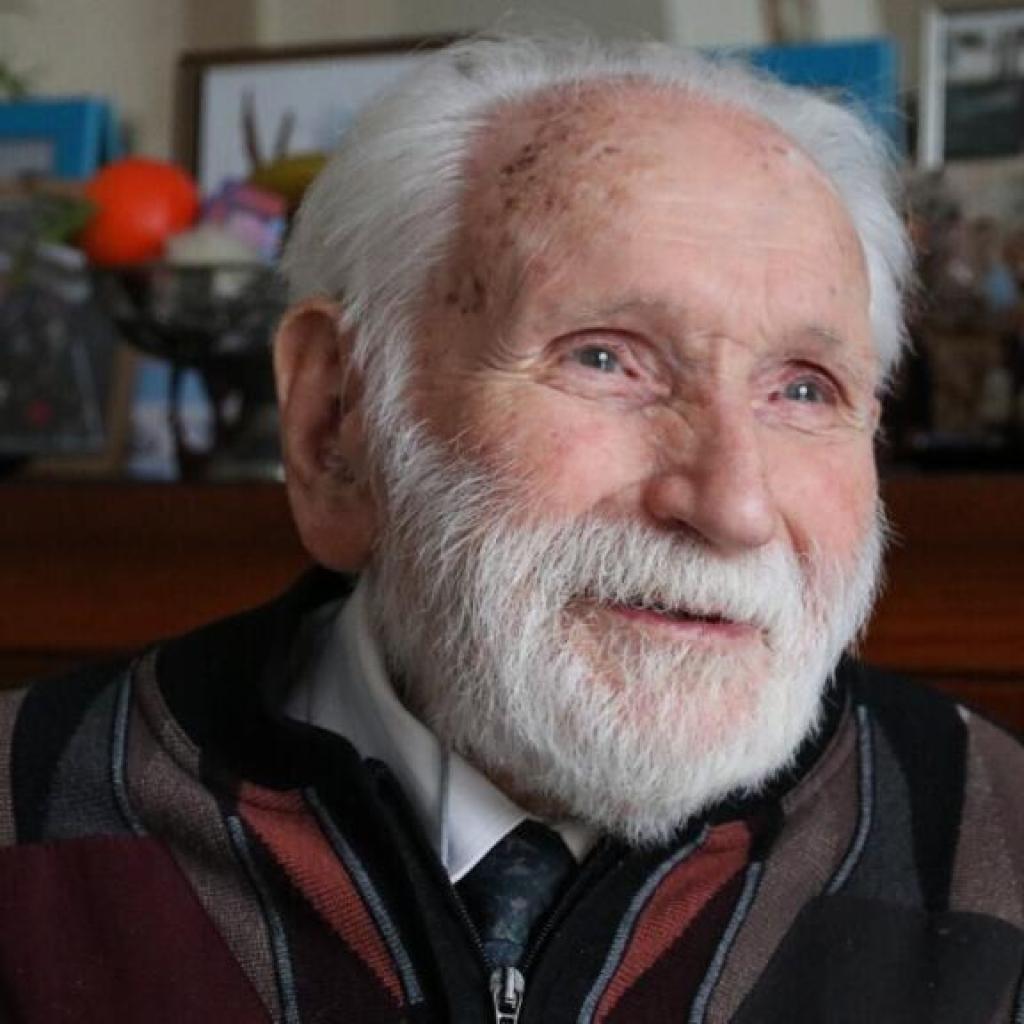Jean Lafaurie, 102 ans : survivre aux camps et résister encore Jean Lafaurie, 102 ans : survivre aux camps et résister encore