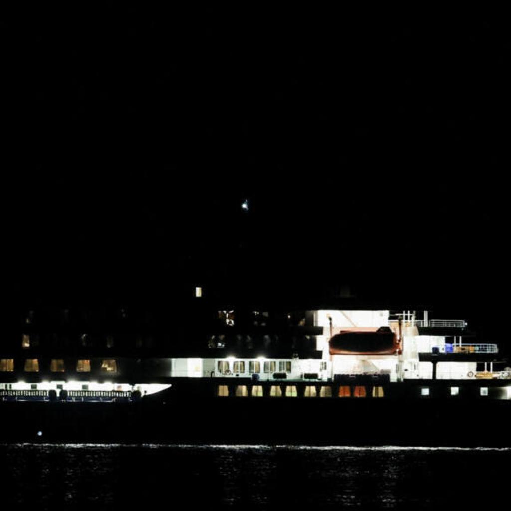 Hantavirus : arrivée du MV Hondius à Tenerife, les cinq passagers français rapatriés dimanche Hantavirus : arrivée du MV Hondius à Tenerife, les cinq passagers français rapatriés dimanche