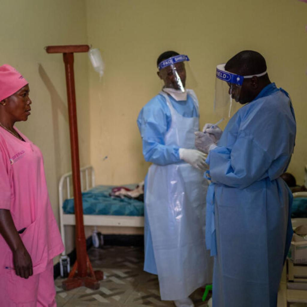 Plus de 1 100 cas d’Ebola suspects, deux hommes placés à l’isolement au Brésil Plus de 1 100 cas d’Ebola suspects, deux hommes placés à l’isolement au Brésil