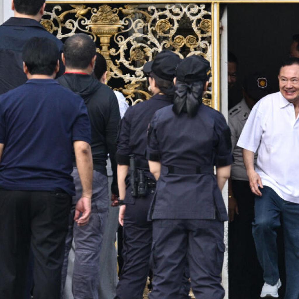 L’ancien Premier ministre thaïlandais, Thaksin Shinawatra, libéré de prison L’ancien Premier ministre thaïlandais, Thaksin Shinawatra, libéré de prison