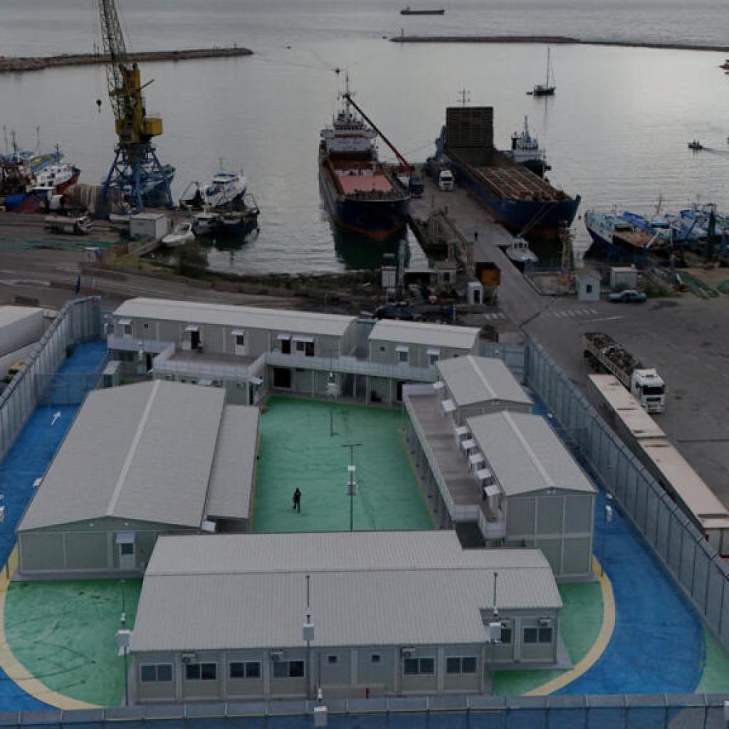 Italie: l’État condamné à dédommager un migrant transféré illégalement en Albanie Italie: l’État condamné à dédommager un migrant transféré illégalement en Albanie