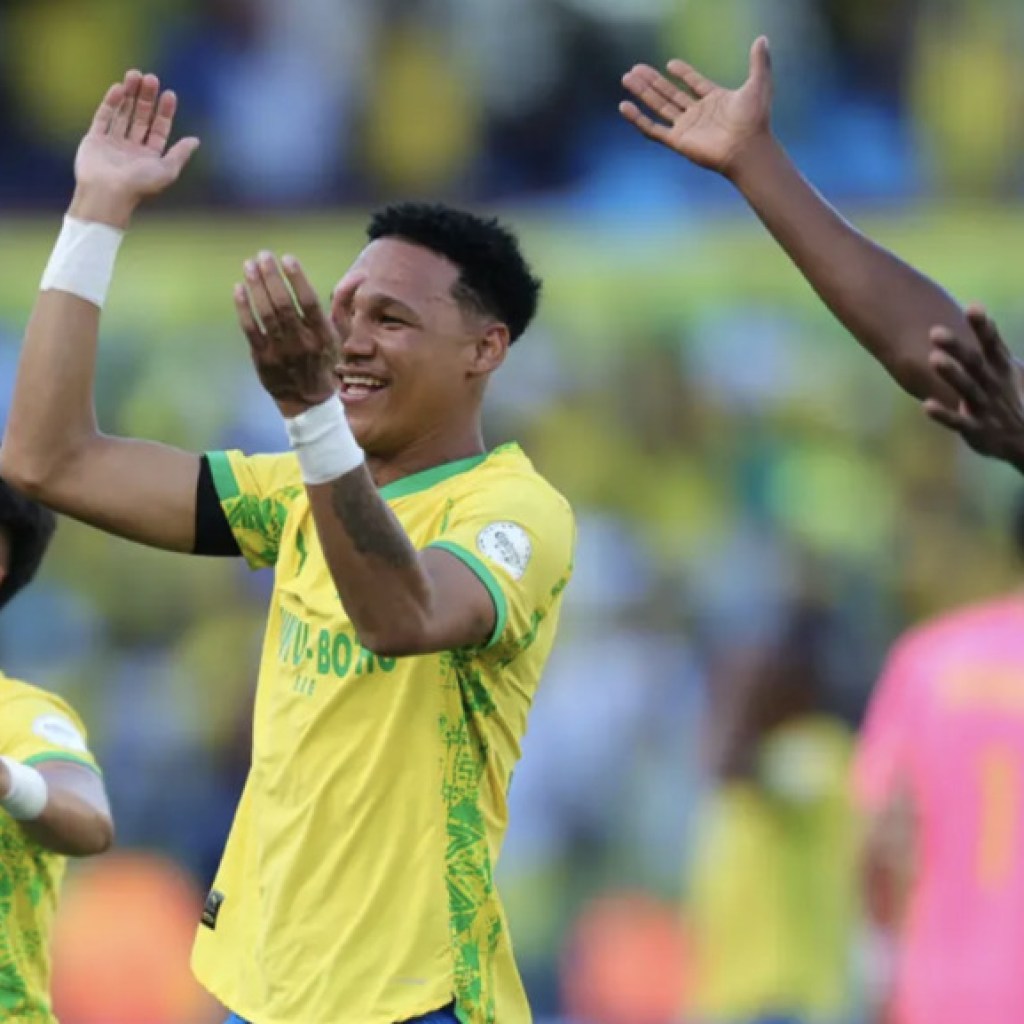 Finale Ligue des champions CAF: Mamelodi remporte le match aller contre l’AS FAR malgré les occasions manquées Finale Ligue des champions CAF: Mamelodi remporte le match aller contre l’AS FAR malgré les occasions manquées