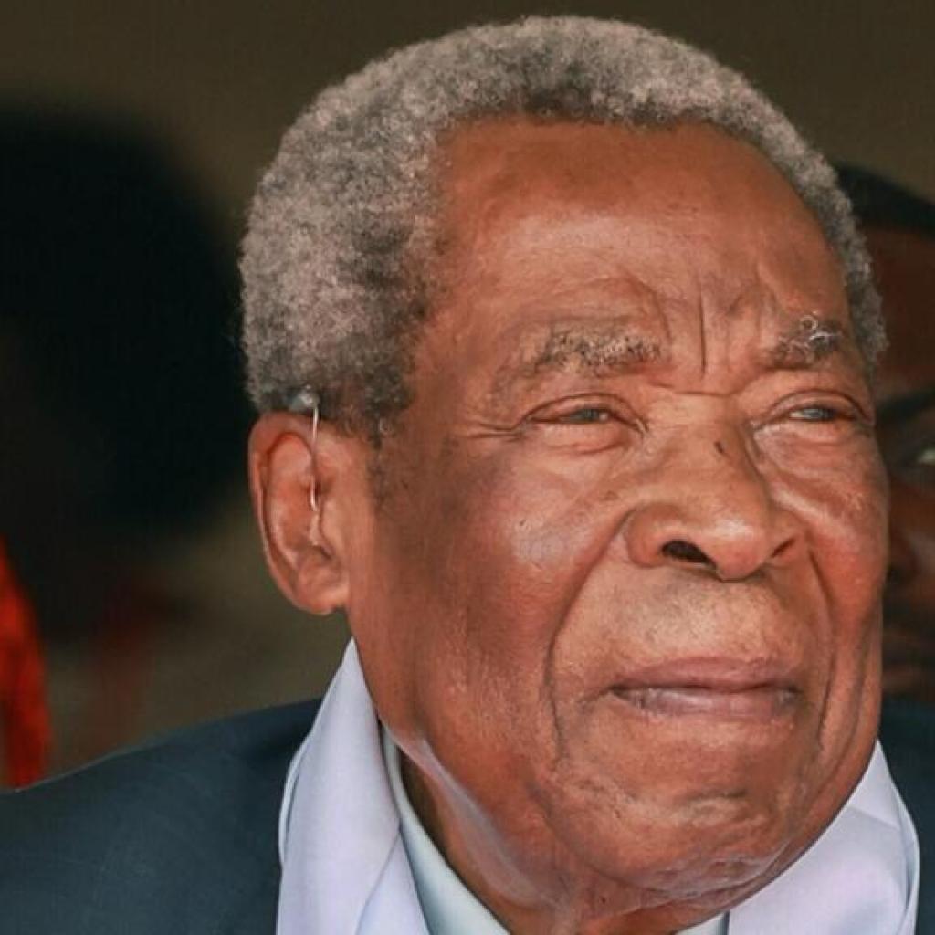 Cameroun: mort de Marcel Niat Njifenji, premier président du Sénat Cameroun: mort de Marcel Niat Njifenji, premier président du Sénat