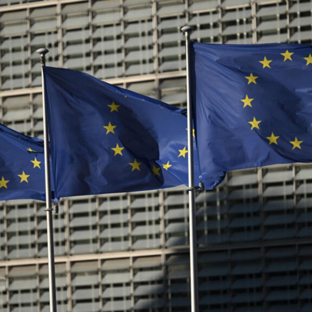 L’Union européenne valide le projet de création de centres où renvoyer les migrants à l’étranger L’Union européenne valide le projet de création de centres où renvoyer les migrants à l’étranger