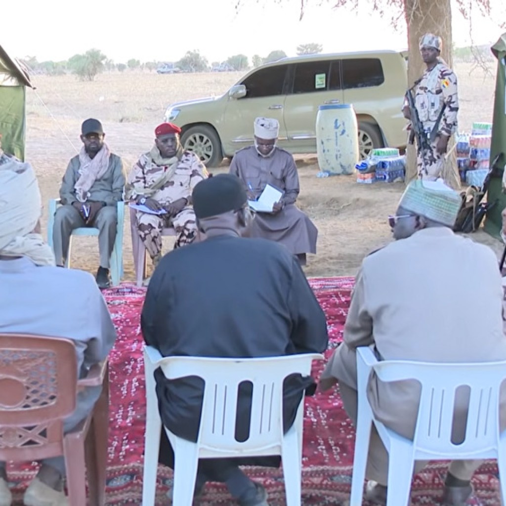 Tchad: le président Déby sur le terrain suite à des violences intercommunautaires dans l’est du pays Tchad: le président Déby sur le terrain suite à des violences intercommunautaires dans l’est du pays