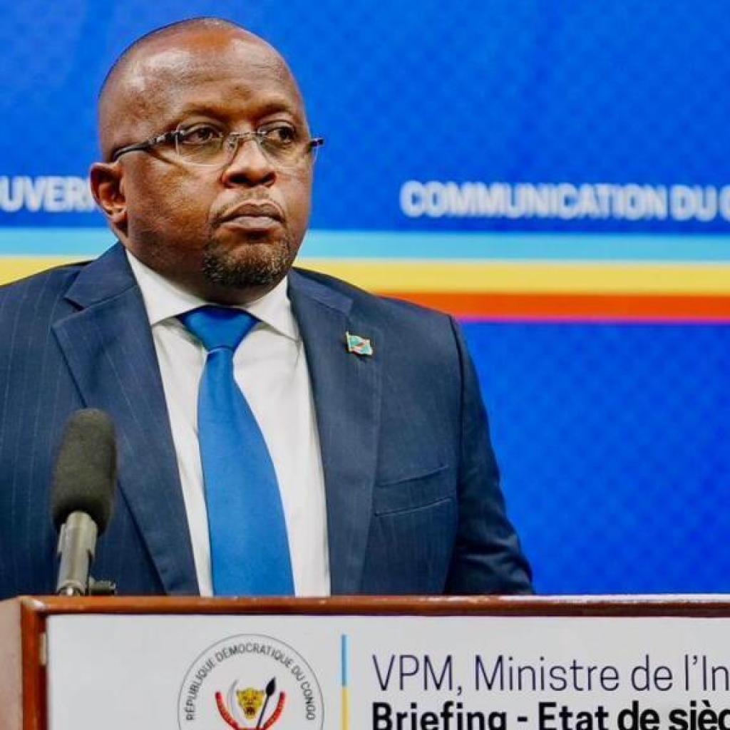 RDC: le vice-Premier ministre Shabani face à la défiance de députés de sa propre majorité politique RDC: le vice-Premier ministre Shabani face à la défiance de députés de sa propre majorité politique