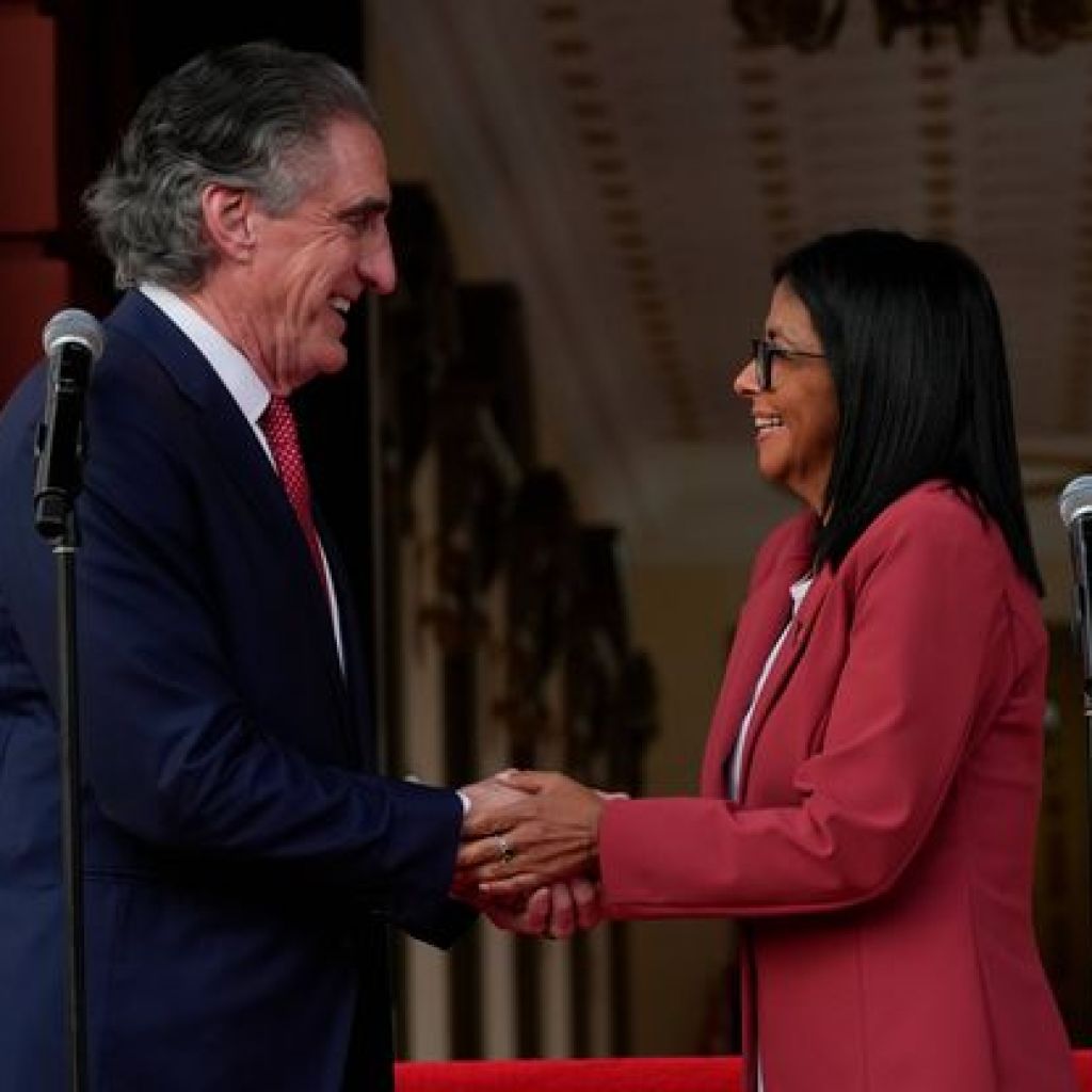 Pétrole, minerais… Le Venezuela accueille à bras ouverts un ministre de Trump Pétrole, minerais… Le Venezuela accueille à bras ouverts un ministre de Trump