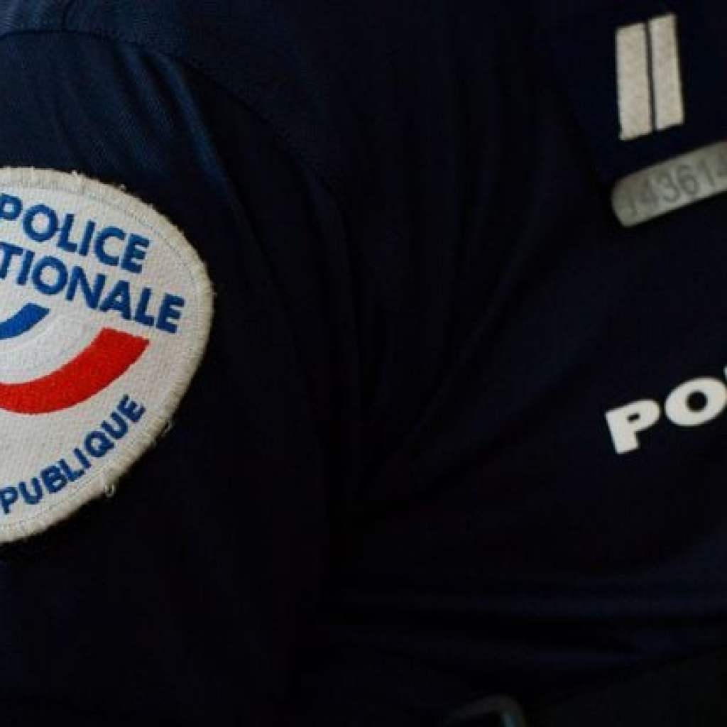 Arras : « Tristesse », choc… Une commandante de la DGSI se suicide sur son lieu de travail Arras : « Tristesse », choc… Une commandante de la DGSI se suicide sur son lieu de travail