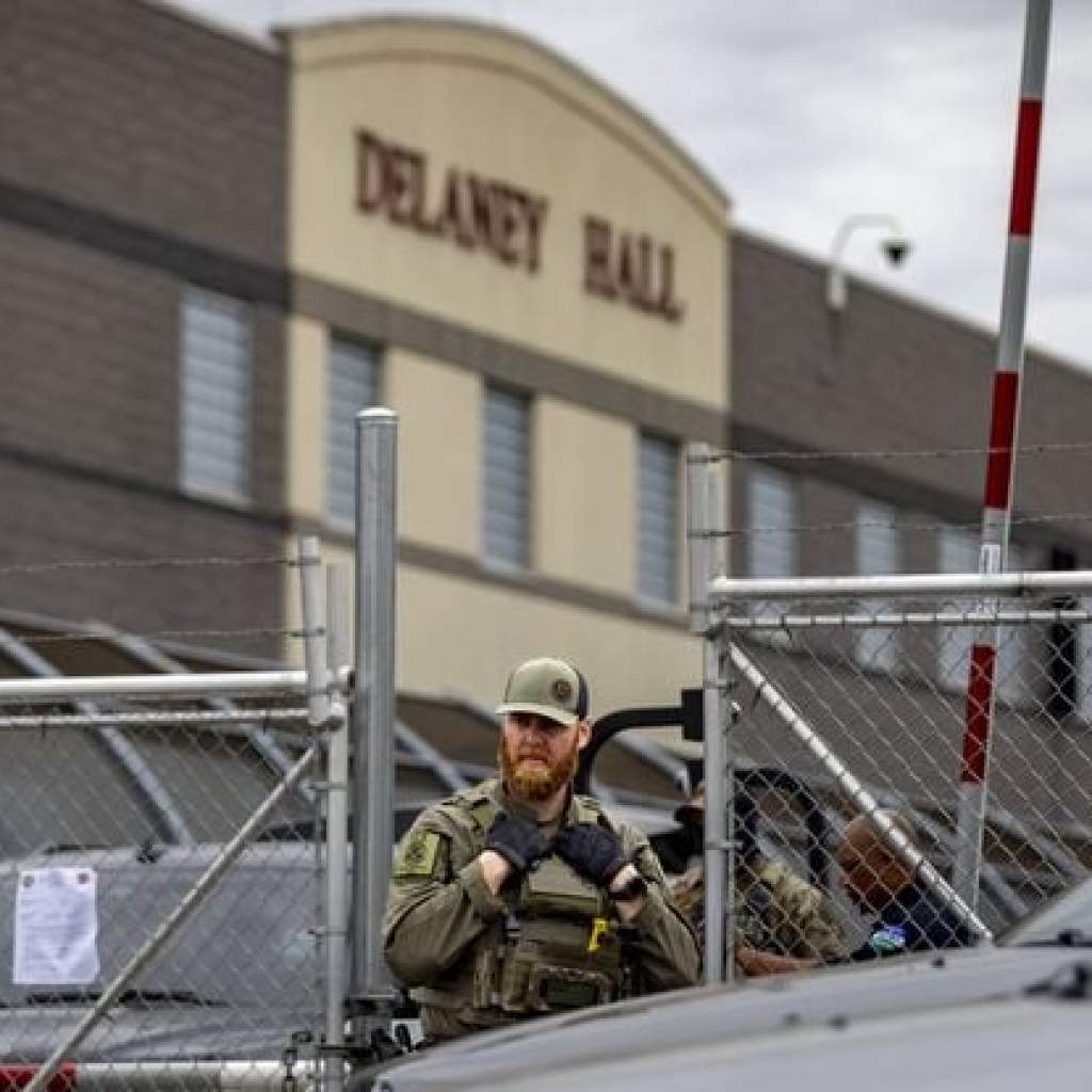 Etats-Unis : L’ICE va investir 40 milliards de dollars pour agrandir les centres de rétention pour migrants Etats-Unis : L’ICE va investir 40 milliards de dollars pour agrandir les centres de rétention pour migrants