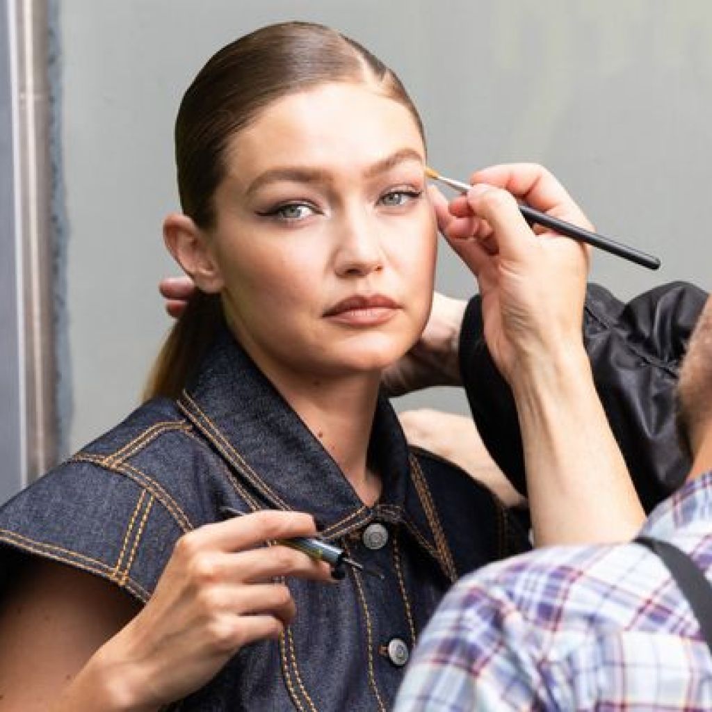 Gigi Hadid réagit à sa présence et celle de sa sœur Bella dans les dossiers Epstein Gigi Hadid réagit à sa présence et celle de sa sœur Bella dans les dossiers Epstein