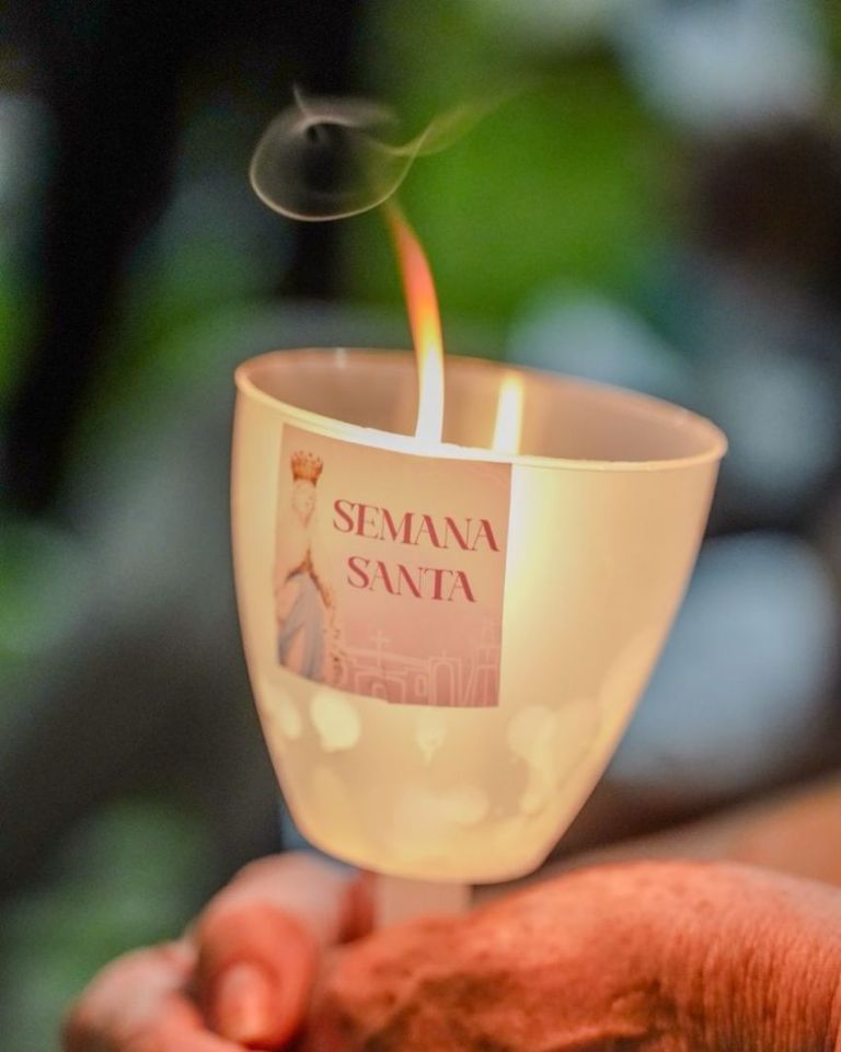 Semana Santa é vivida com intensa participação na Paróquia Nossa Senhora de Lourdes Semana Santa é vivida com intensa participação na Paróquia Nossa Senhora de Lourdes