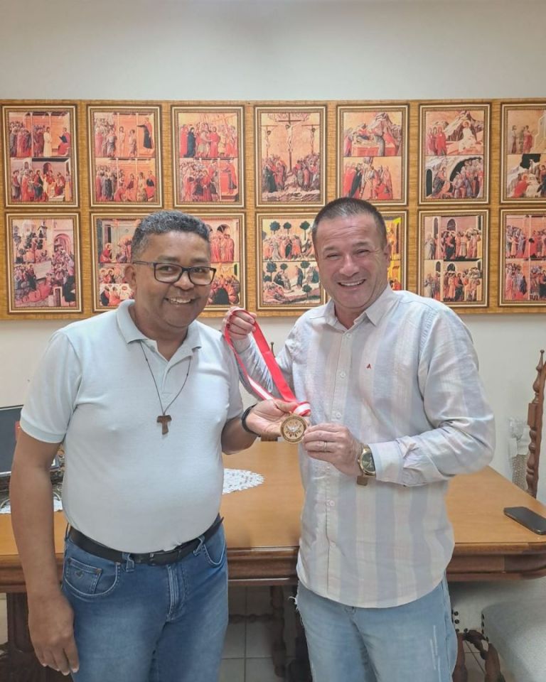 Frei Rivaldo é homenageado na Câmara Municipal de Florianópolis Frei Rivaldo é homenageado na Câmara Municipal de Florianópolis