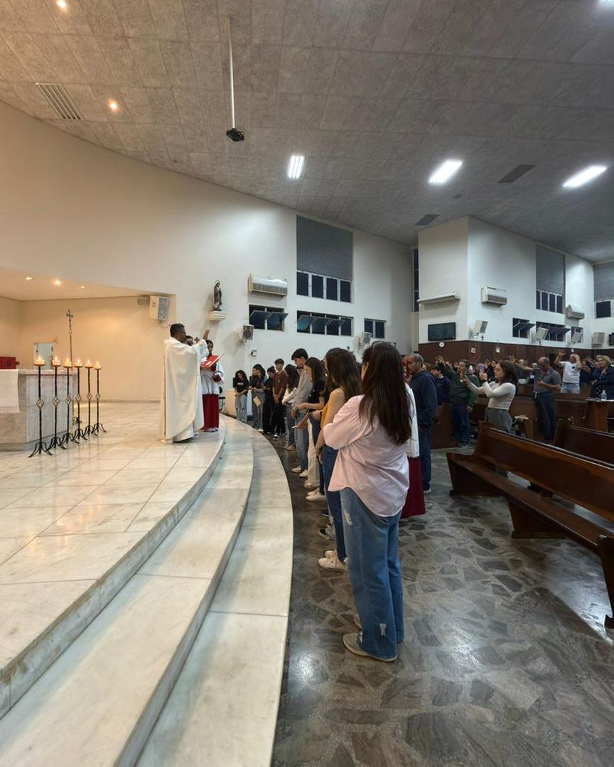 Candidatos do Enem recebem bênção das canetas Candidatos do Enem recebem bênção das canetas