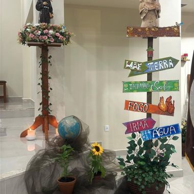 Comunidade São Francisco de Assis celebra seu padroeiro Comunidade São Francisco de Assis celebra seu padroeiro