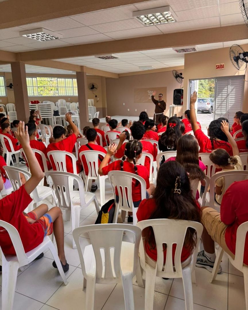 Encontro de Coroinhas reúne cerca de 70 participantes Encontro de Coroinhas reúne cerca de 70 participantes