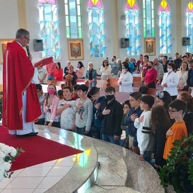 Rito da Entrega do Símbolo Apostólico acontece no Kobrasol Rito da Entrega do Símbolo Apostólico acontece no Kobrasol