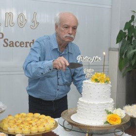 Padre Neri José Hoffmann comemora jubileu de ouro sacerdotal Padre Neri José Hoffmann comemora jubileu de ouro sacerdotal