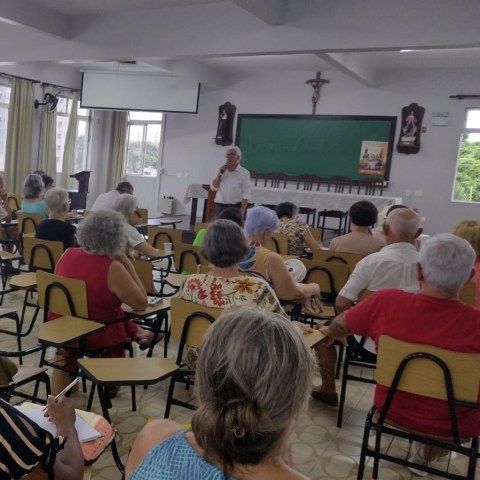 Paróquia vivencia tarde de formação e espiritualidade Paróquia vivencia tarde de formação e espiritualidade